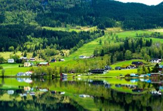 Fjorde, Gletscher und ein klarer Gleichstellungskurs
